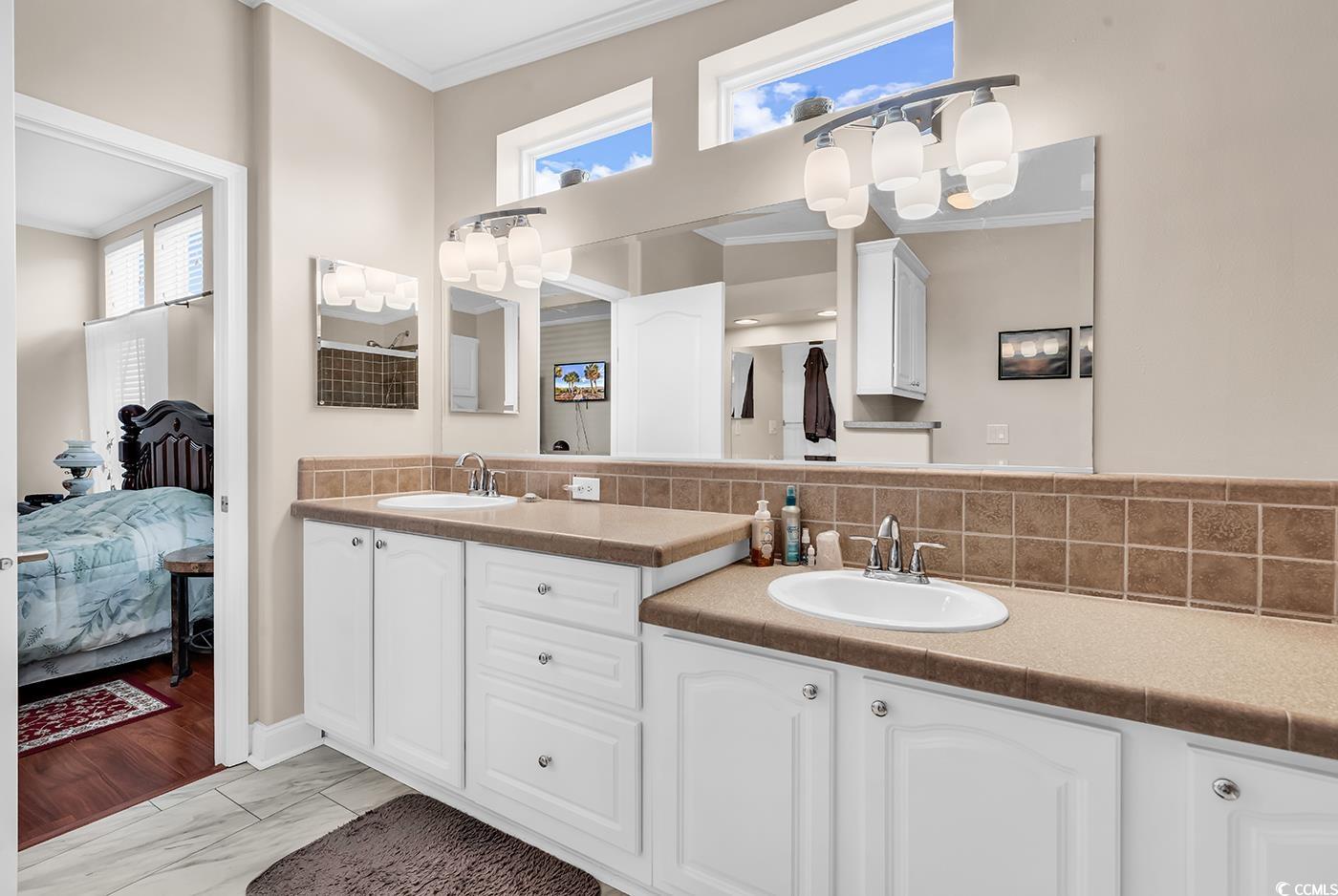 121 Lakeside Crossing Dr.