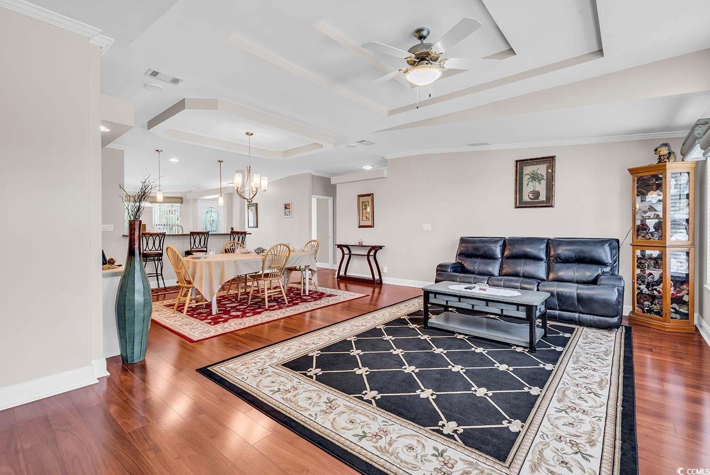 121 Lakeside Crossing Dr.