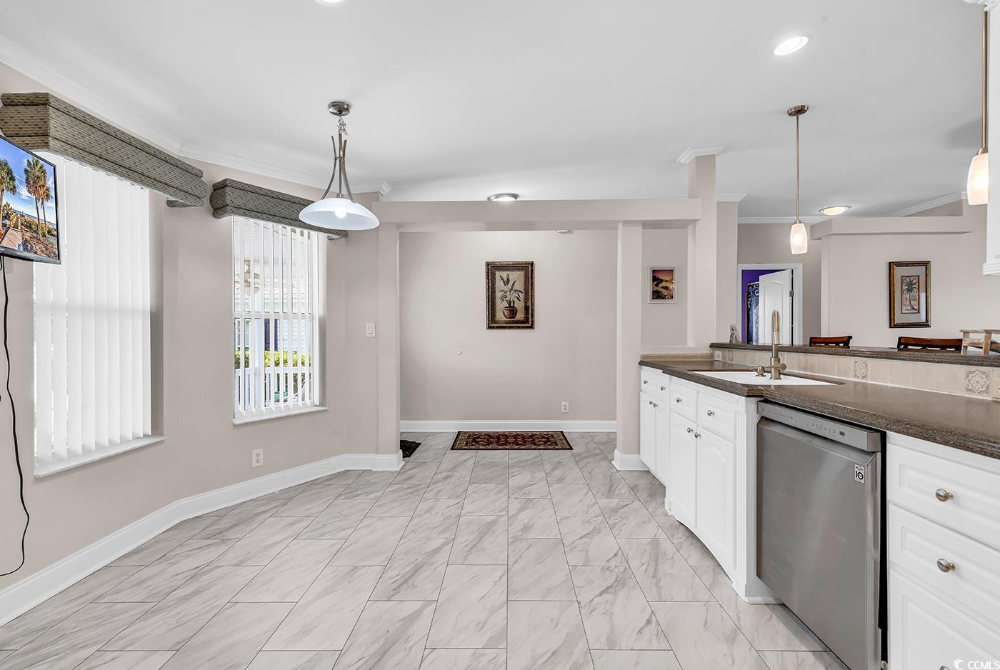 121 Lakeside Crossing Dr.