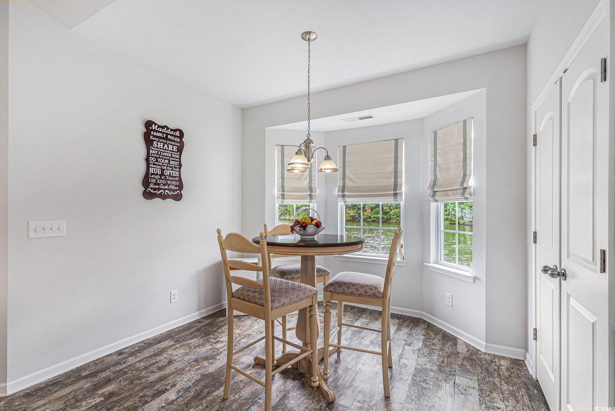 364 Palm Lakes Blvd.