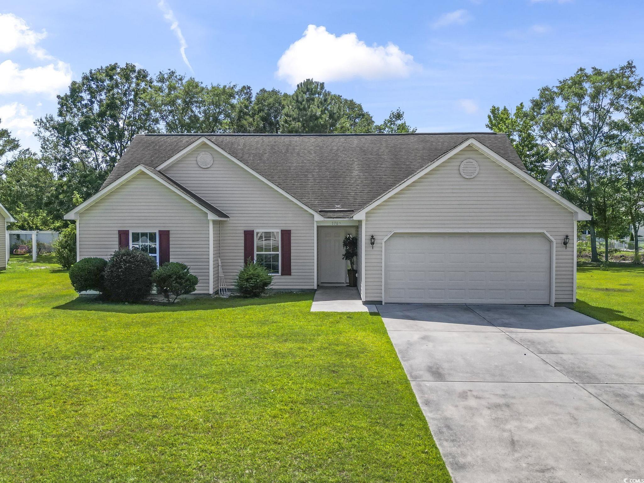 176 Whispering Oaks Dr. Longs, SC 29568