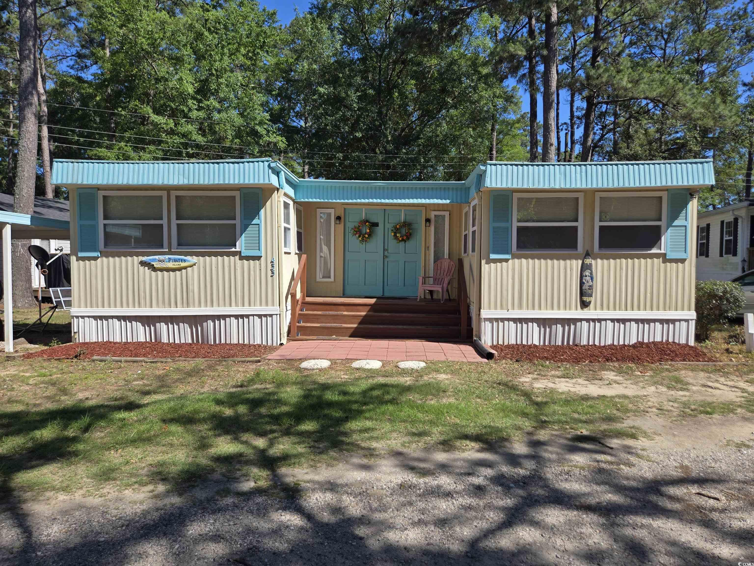 433 E East Bank Dr., Garden City Beach, South Carolina image 1