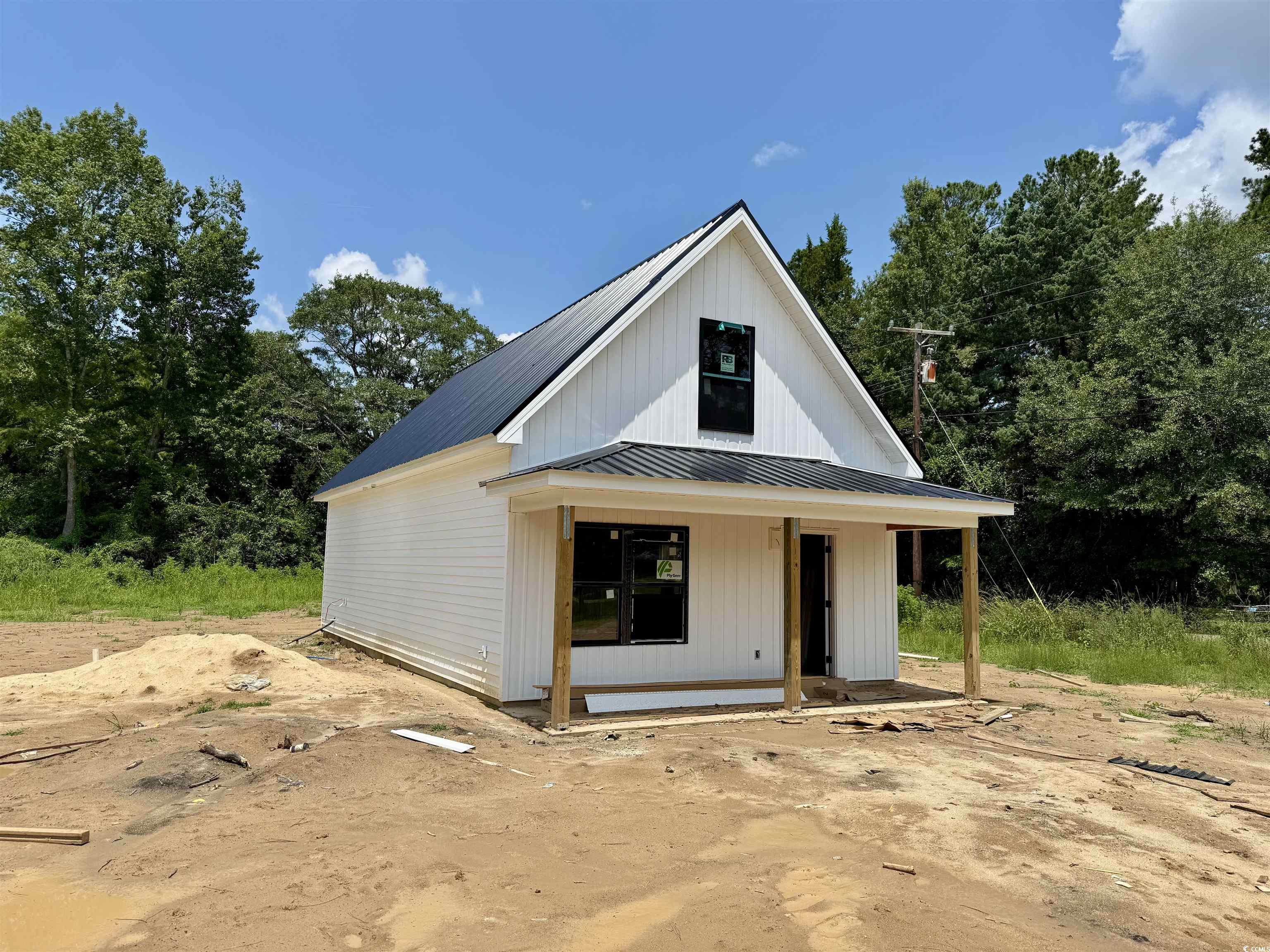 402 S Magnolia Ave. Andrews, SC 29510