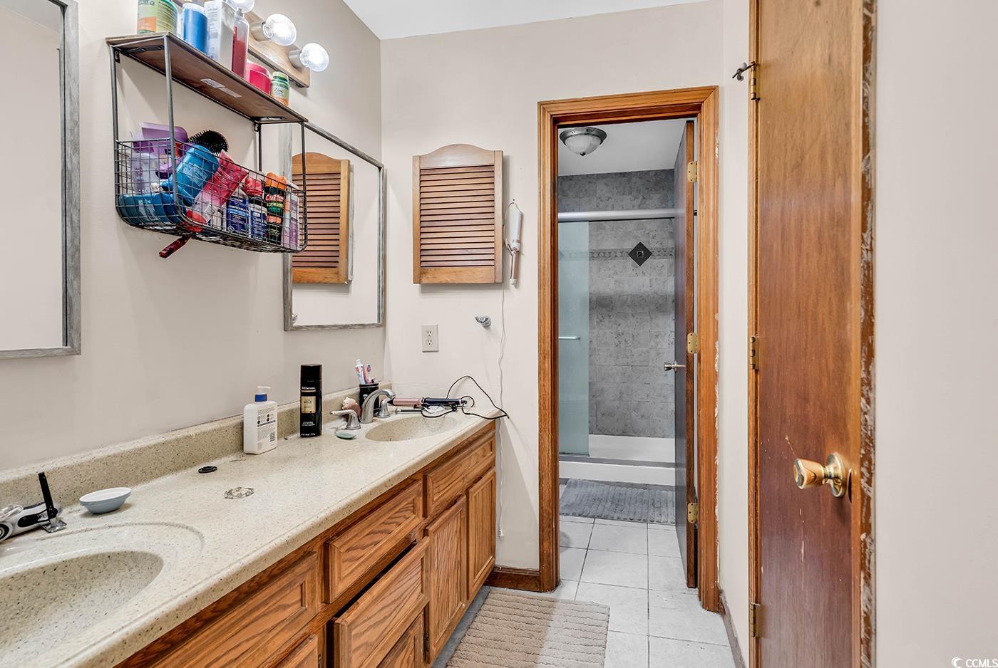 405 Flagstone Dr.