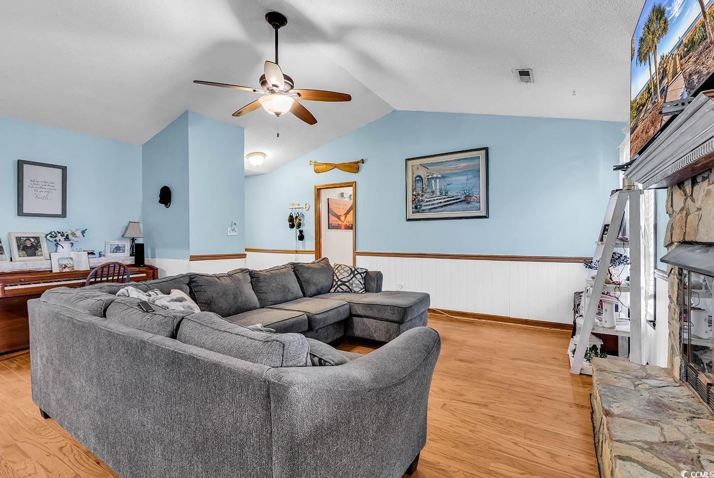 405 Flagstone Dr.