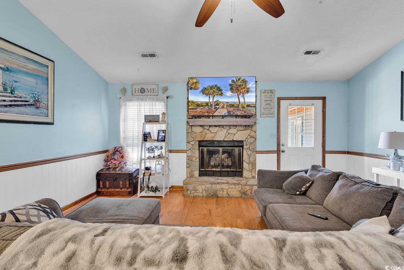 405 Flagstone Dr.