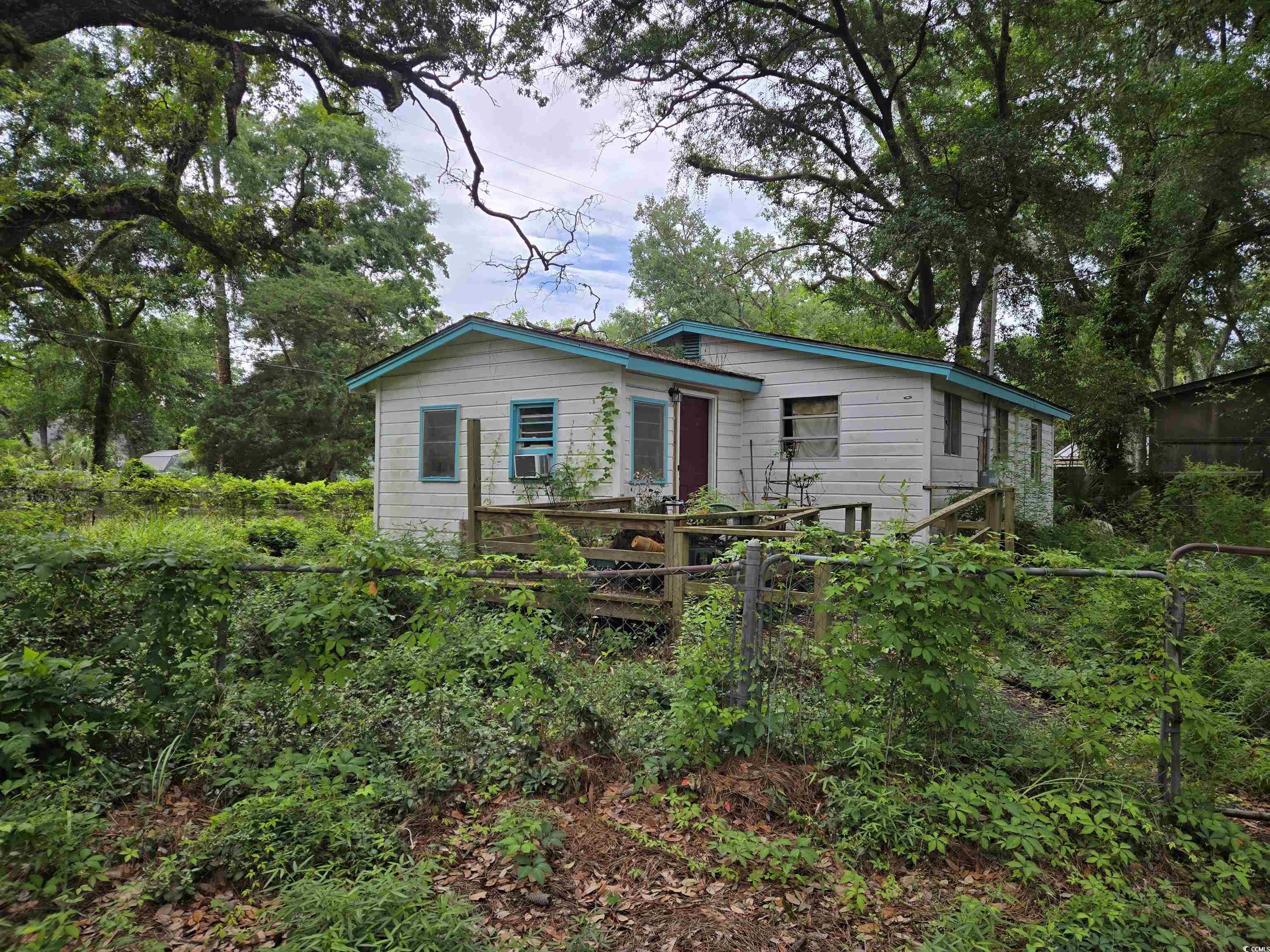564 Baker Ave. Murrells Inlet, SC 29576