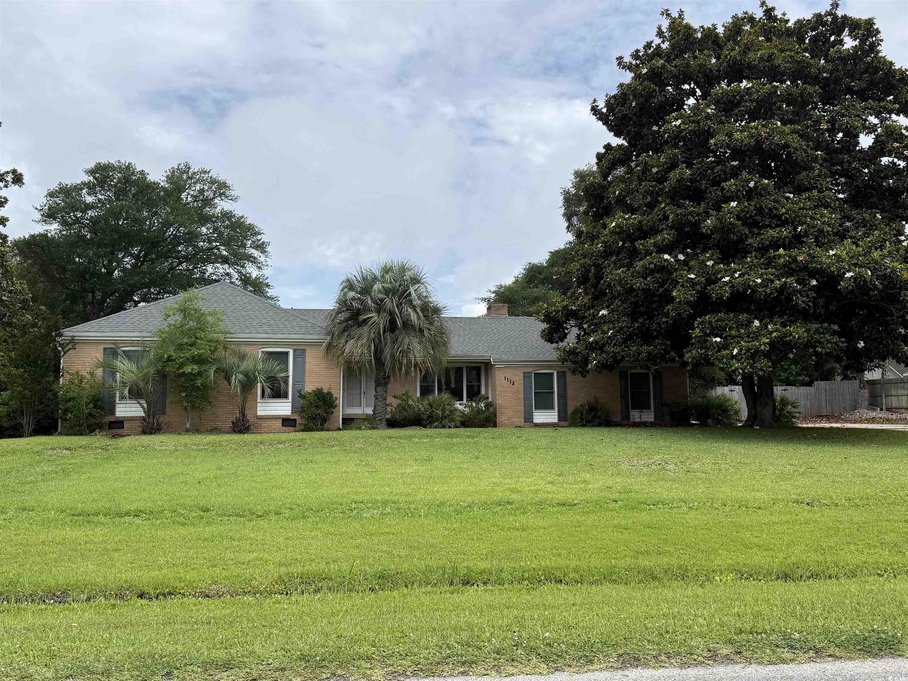 1113 Golf View Dr. North Myrtle Beach, SC 29582
