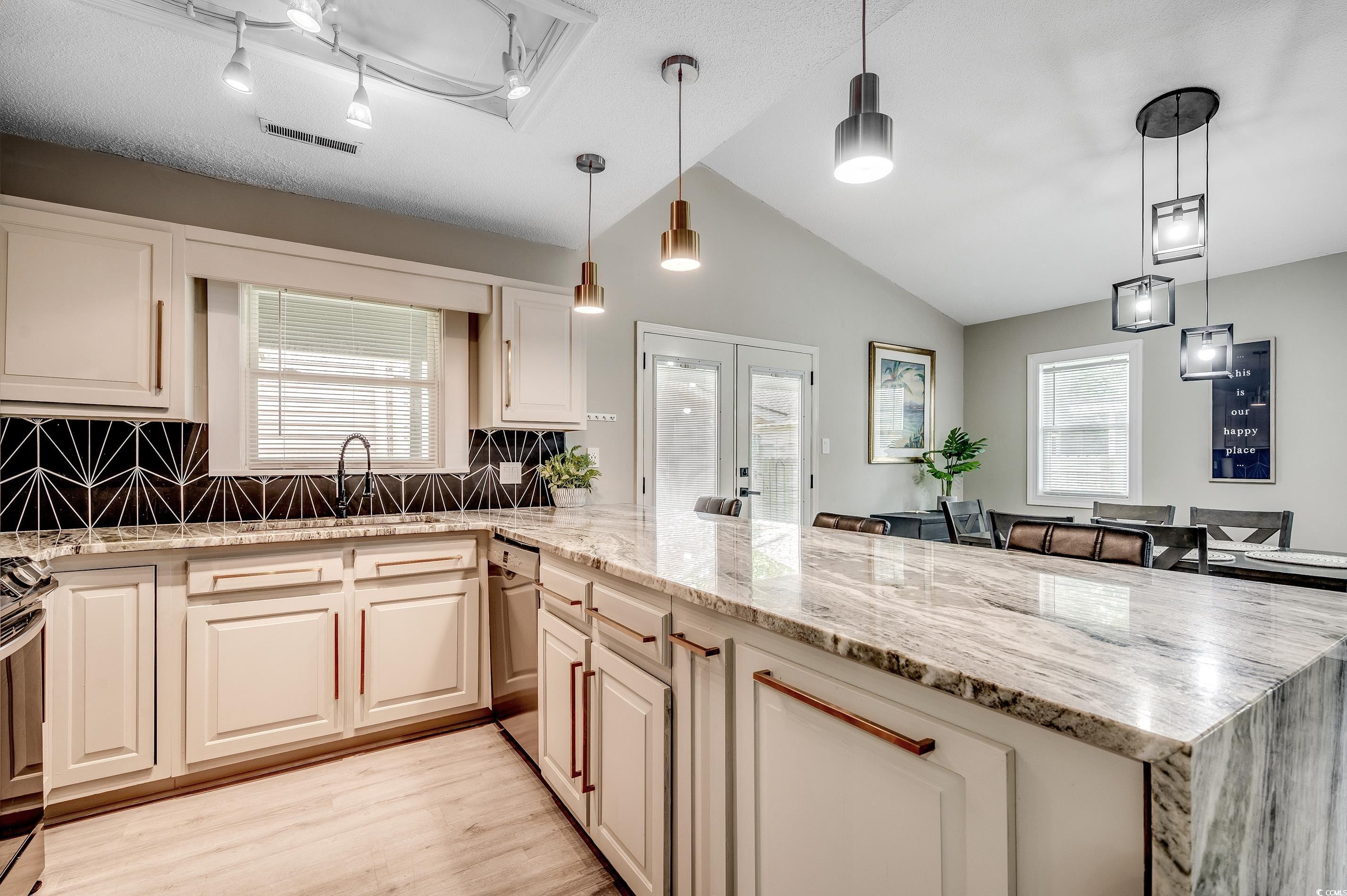 10056 Kings Rd., Myrtle Beach, South Carolina image 5