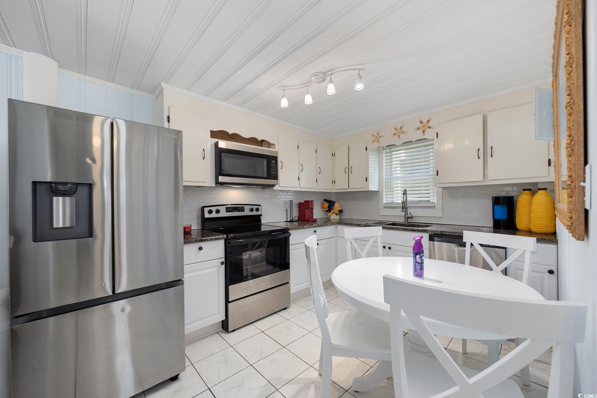 302 46th Ave. N, North Myrtle Beach, South Carolina image 3