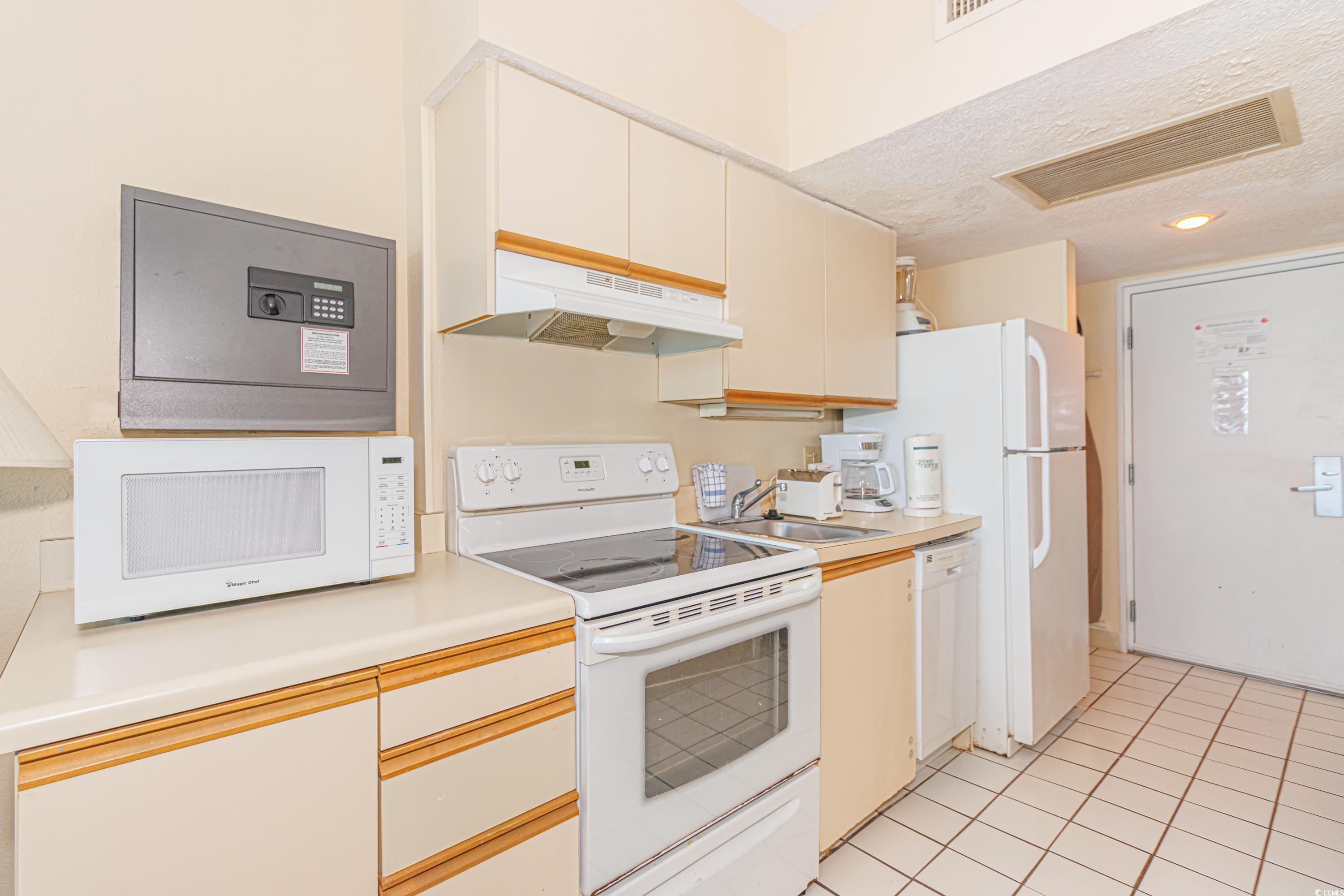 1304 N Ocean Blvd. #207, Myrtle Beach, South Carolina image 11