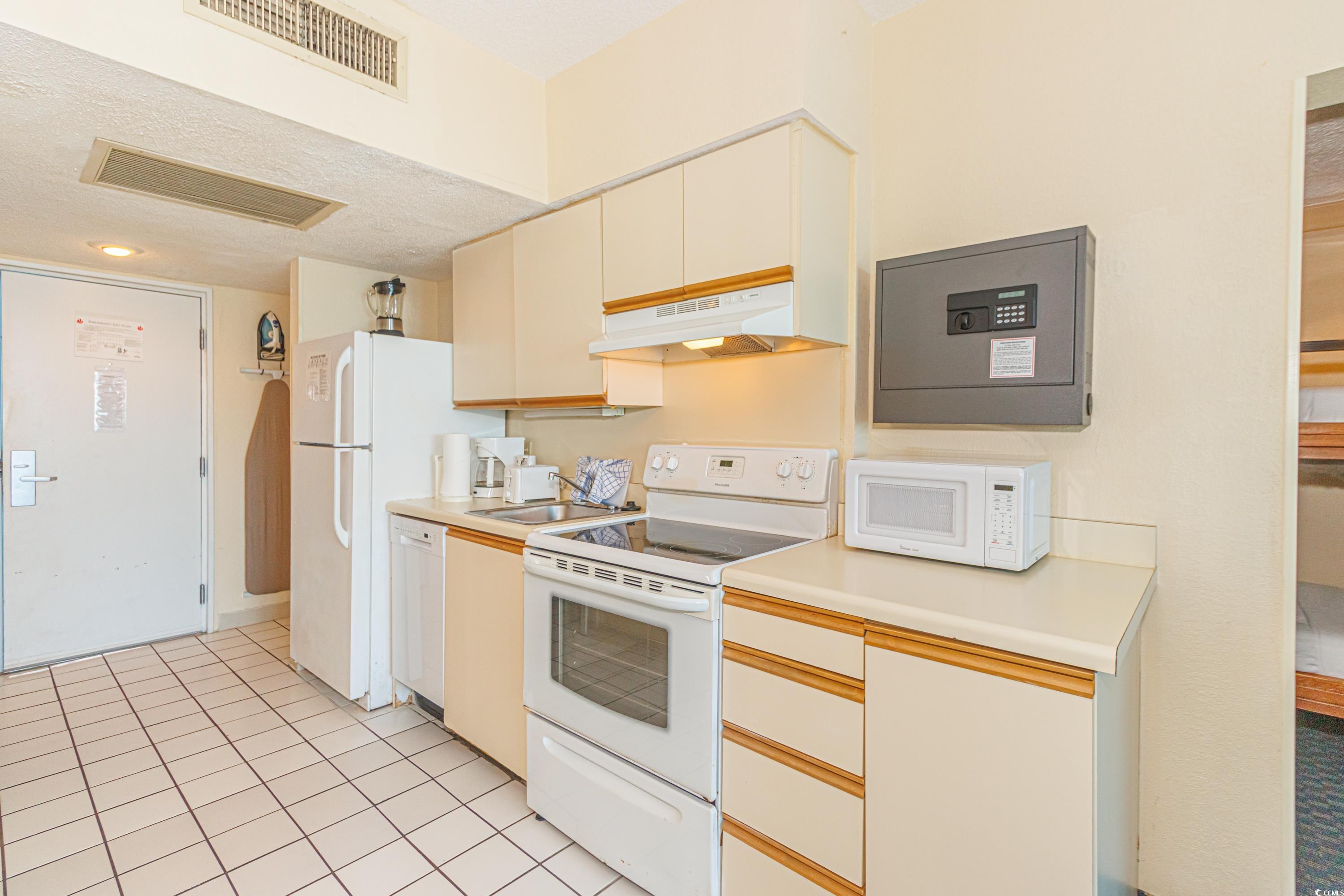 1304 N Ocean Blvd. #S-201, Myrtle Beach, South Carolina image 4