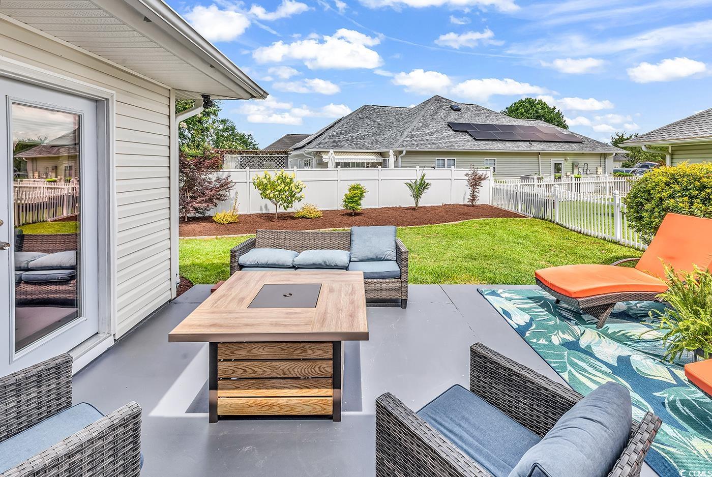 7977 Leeward Ln.