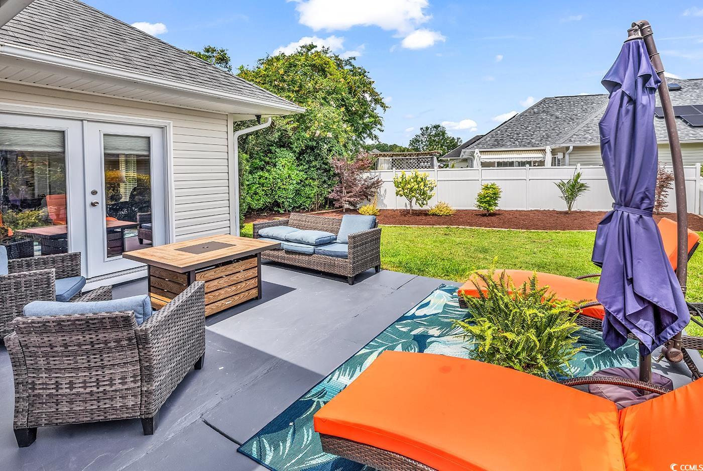 7977 Leeward Ln.