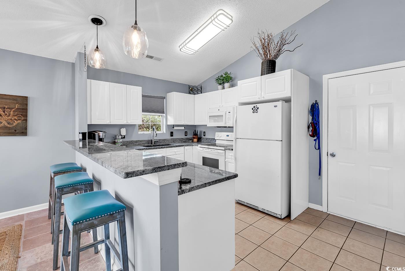 7977 Leeward Ln.
