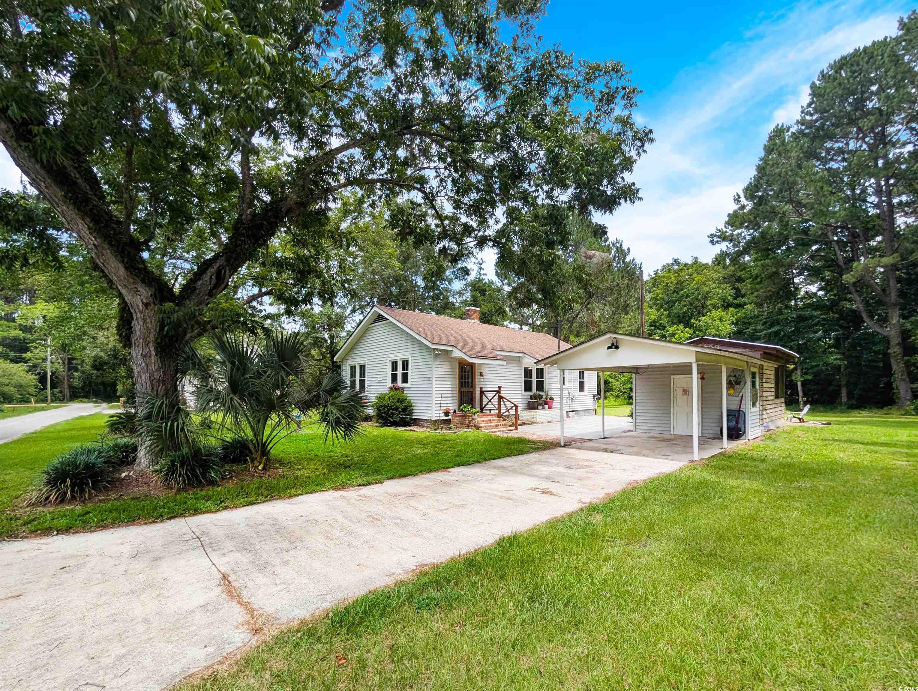161 Liberty St. Mcclellanville, SC 29458