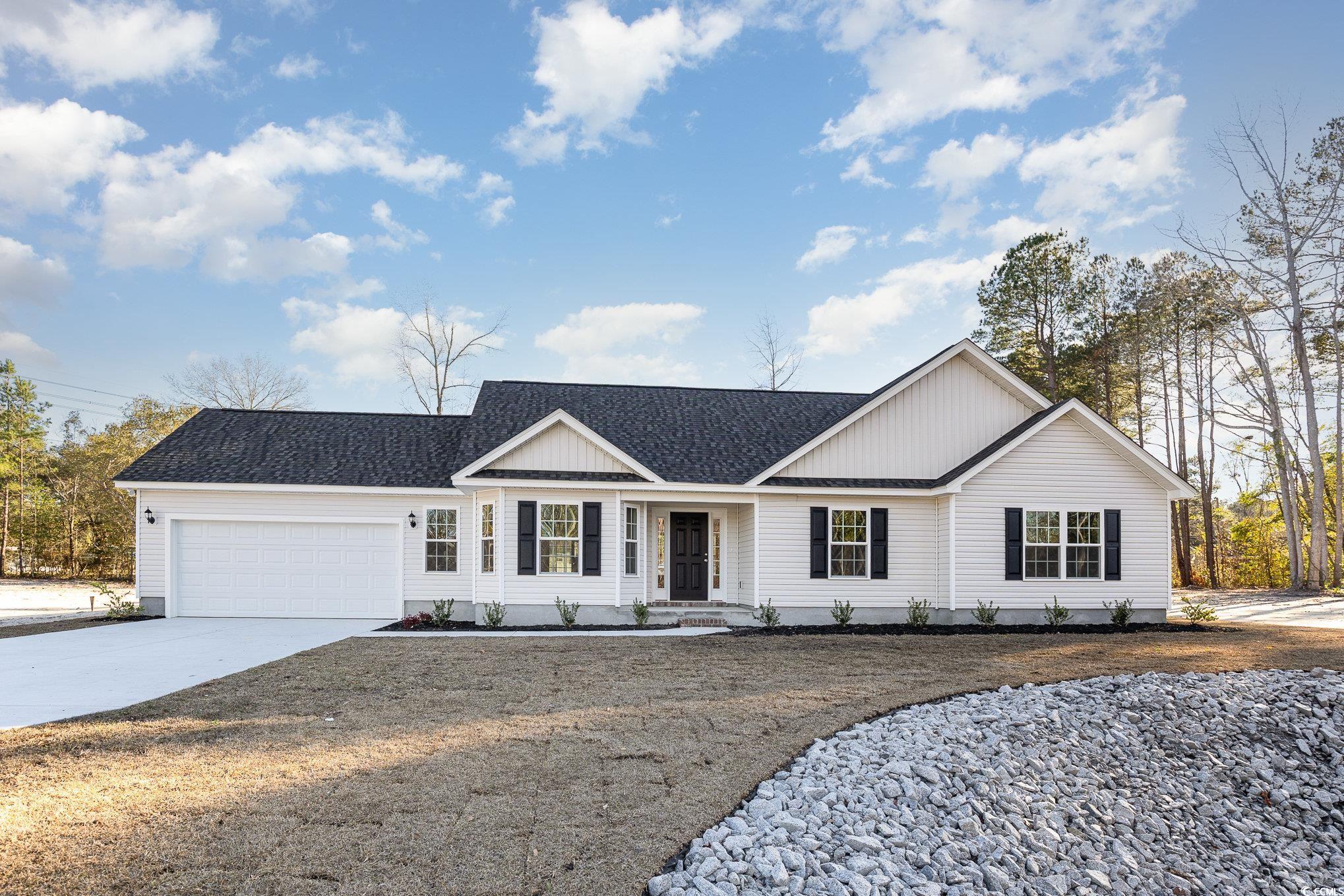 245 Yauhannah Lake Dr., Georgetown, SC 29440