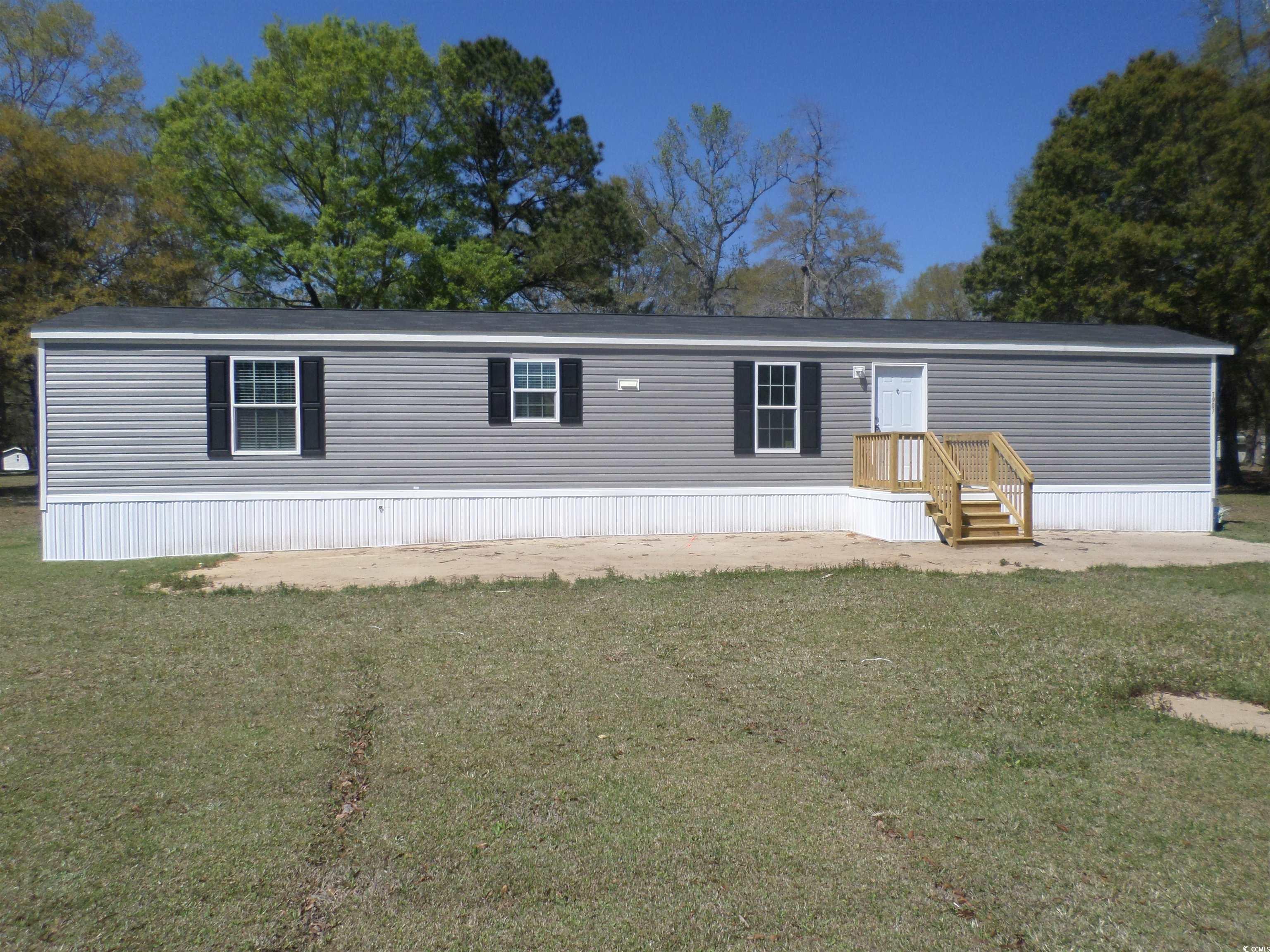 affordable 2024 new 2 bedroom 2 bath singlewide manufactured home is set up in the leased land community of williamson's estate, conway, sc. the home has an appliance package to include microwave, dishwasher, range and refrigerator,  split bedroom floor plan with master ensuite, tub/shower combination and the home is plumbed for washer and dryer hook ups.  the open floor space is great for entertaining guests.  the kitchen dining room combination flows nicely together and the lovely vinyl flooring is easily maintained throughout the home.  two decks are constructed on the front door entry and rear door exit.  the lot has plenty of room for a storage building.   this home is affordable and the manufacturer offers a one year warranty. a must see today.