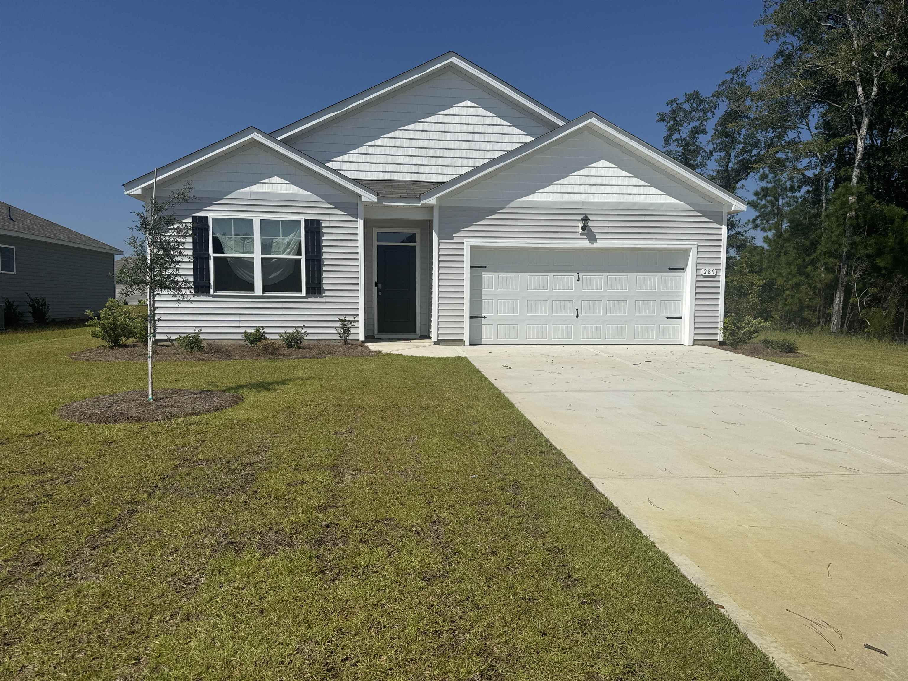 289 Clear Lake Dr. Conway, SC 29526