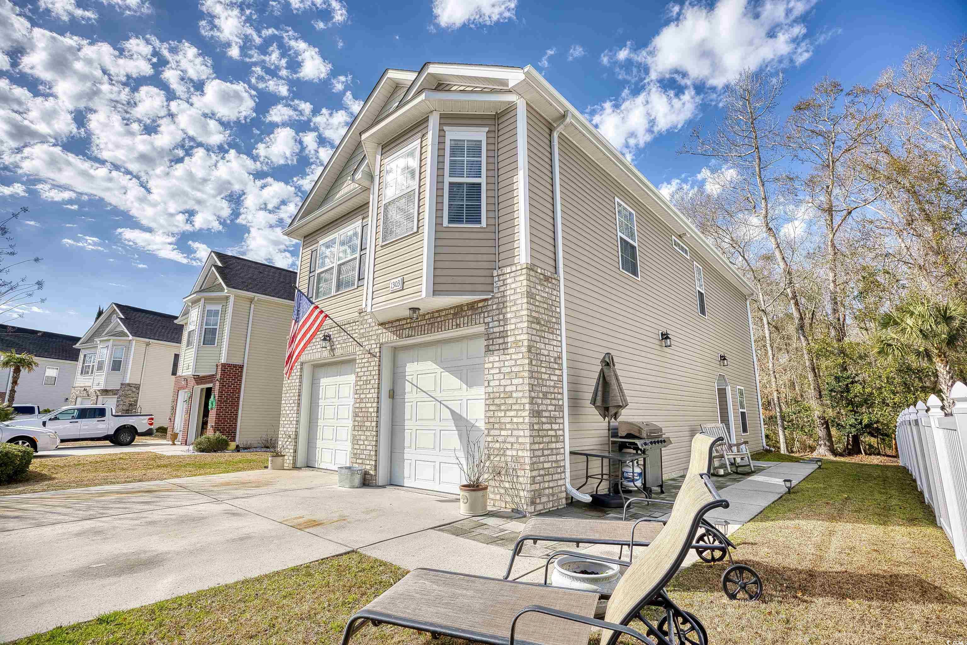 1303 Painted Tree Ln., North Myrtle Beach, SC 29582