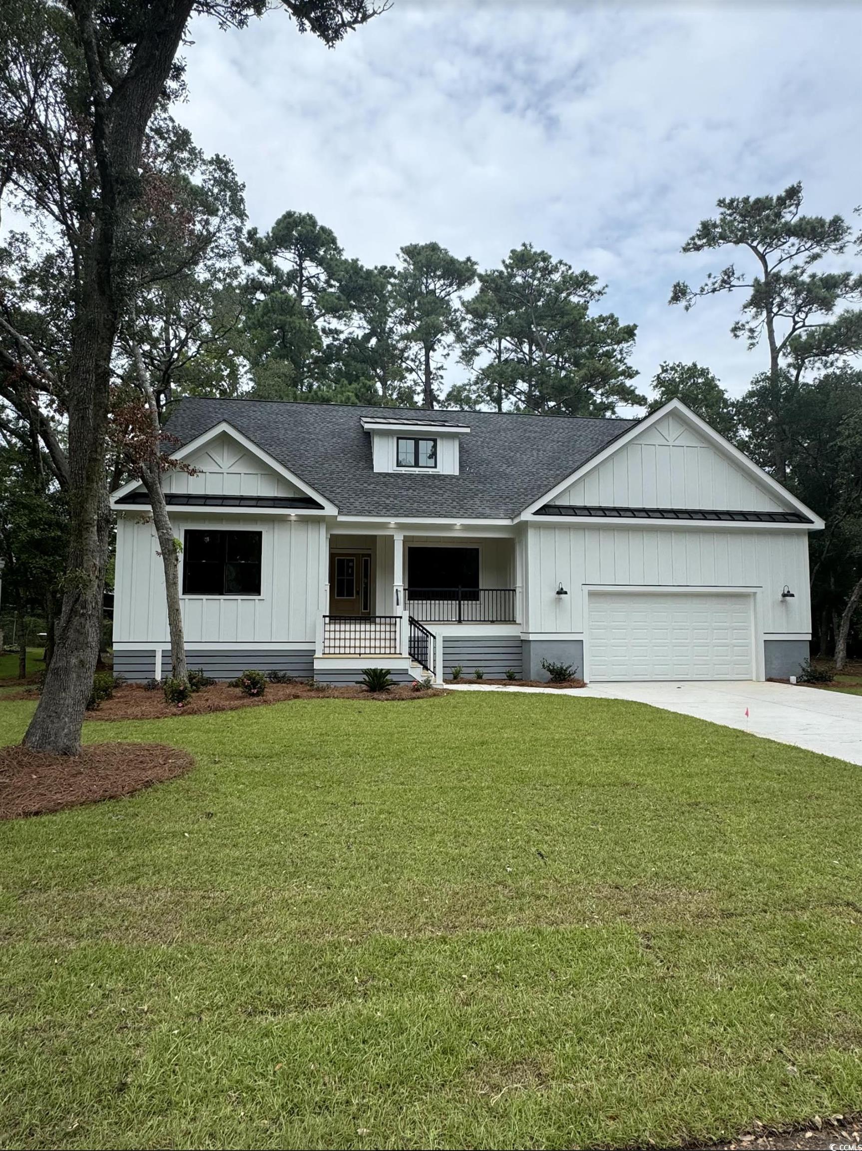 135 Melton Ave. Murrells Inlet, SC 29576