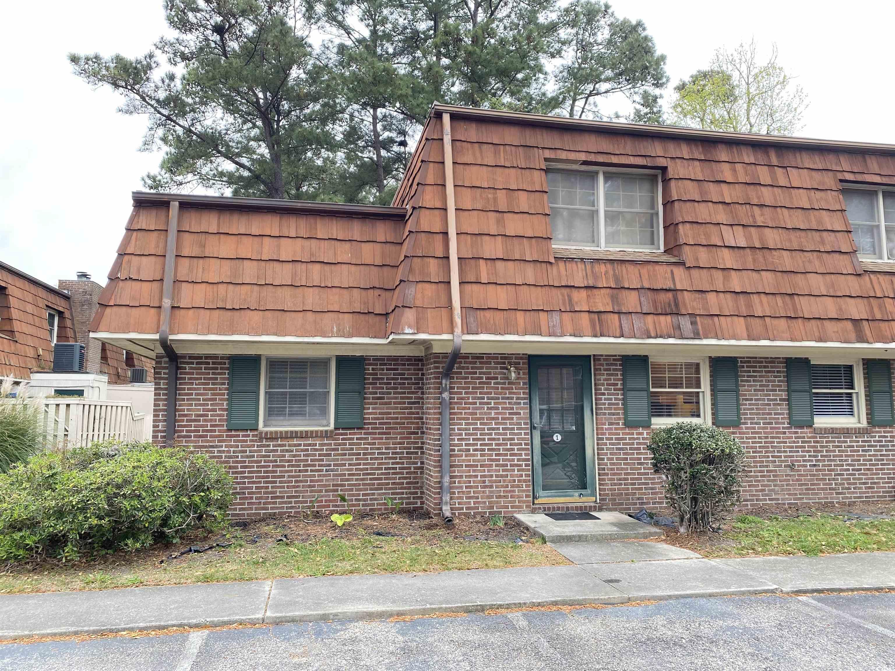 1025 Carolina Rd.
