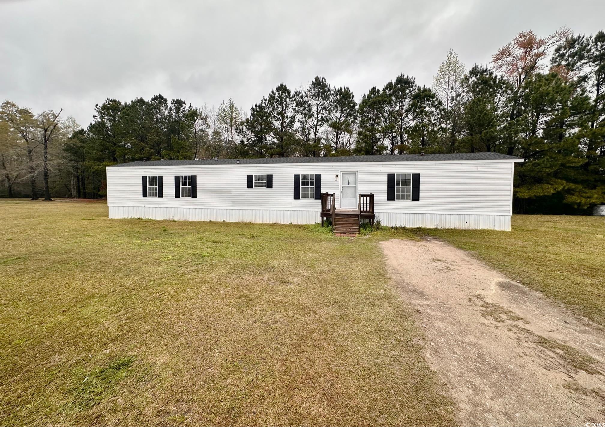 205 Rose Petal Ln. Loris, SC 29569