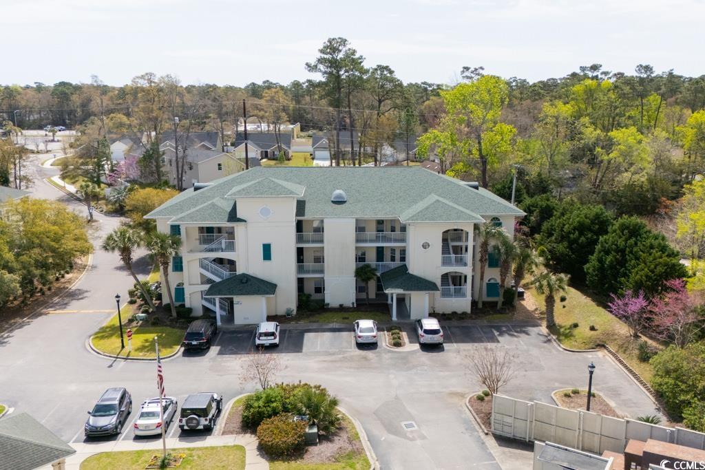 must see! great location to own a resort-style living on highly desirable community of the waterfront at briarcliffe commons of myrtle beach on intracoastal waterway! this well kept and move-in ready three bedrooms, two baths is on the first floor with split bedroom floor plan. the open floor plan is perfect for entertaining connecting the living, dining and kitchen area. the living room opens to a carolina room with a view of a lake and plenty of natural light. the specious master bedroom has its own seating area and view of the lake. the master bath comes with two sinks, walk-in closet and a jetted tub! freshly painted and newer heating and air.  residents enjoy access to swimming pool, hot tub, and the view of intercoastal water way! this charming condo has its own specious storage room, just across to the left from the entrance door to store your bikes and beach chairs. very conveniently located and just minutes from barefoot landing, tanger stores, entertainments, restaurants and beautiful beaches! wow!