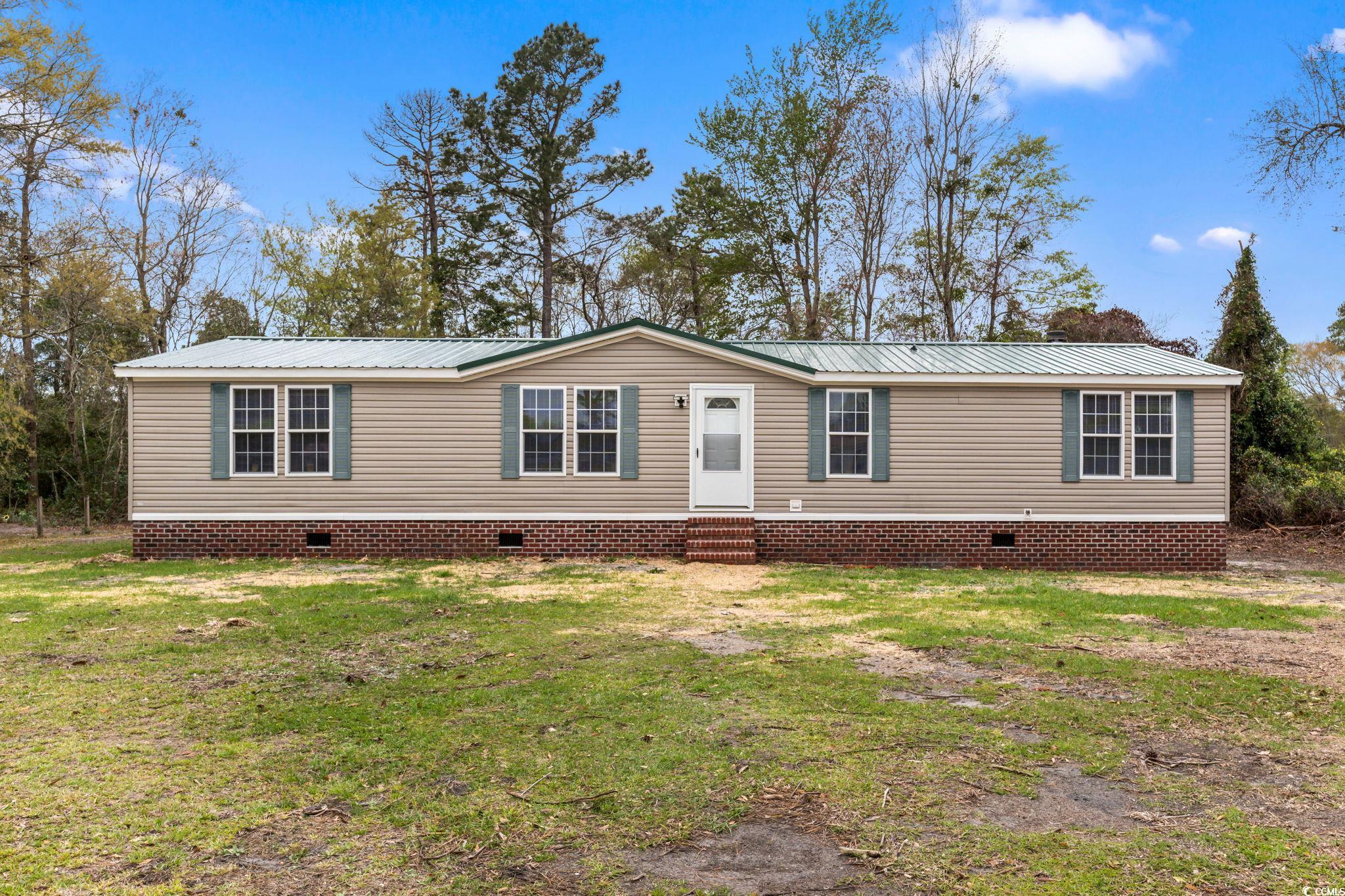 2038 Mockingbird Ln. Loris, SC 29569