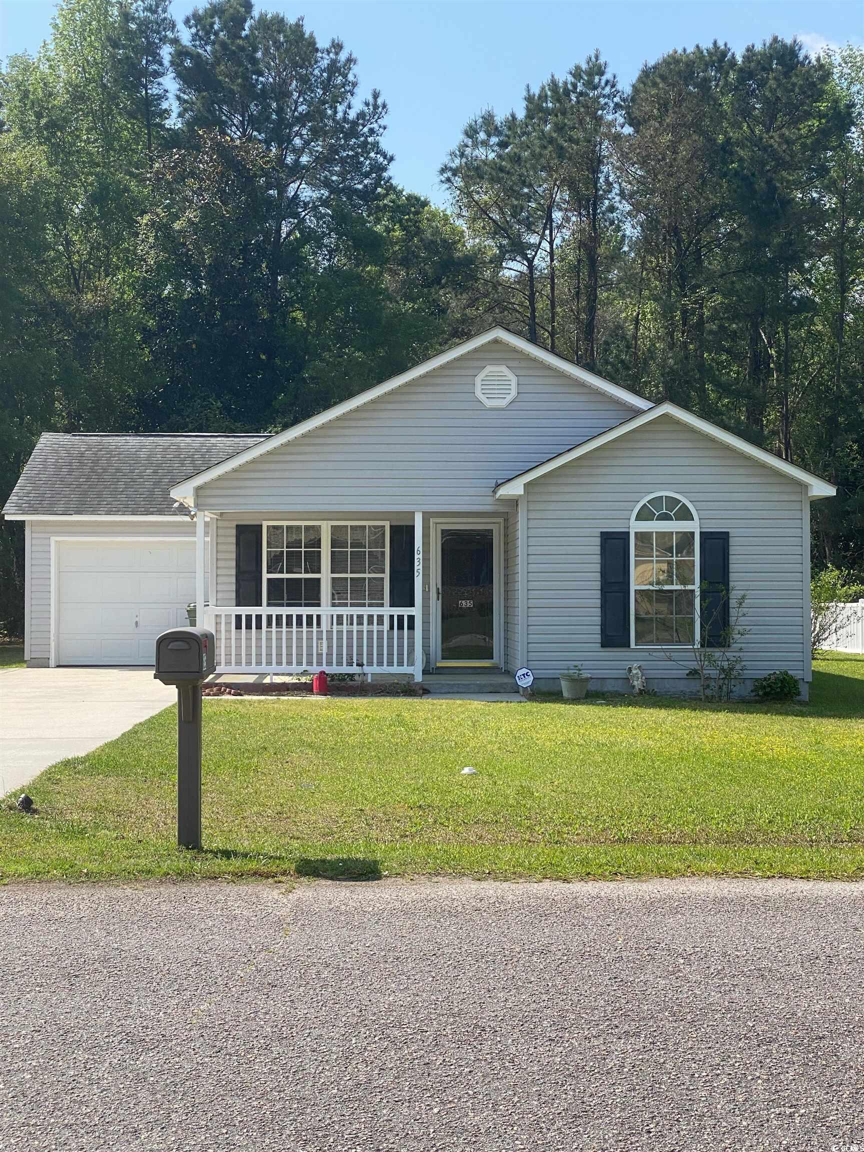 635 Rosemary St. Georgetown, SC 29440