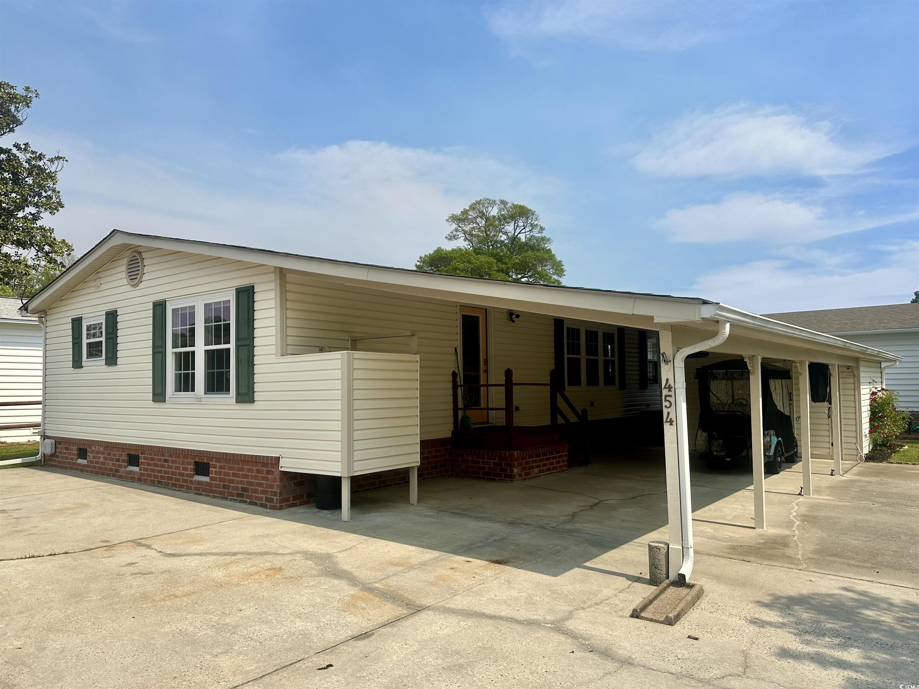 454 Sandpebble Dr. Surfside Beach, SC 29575