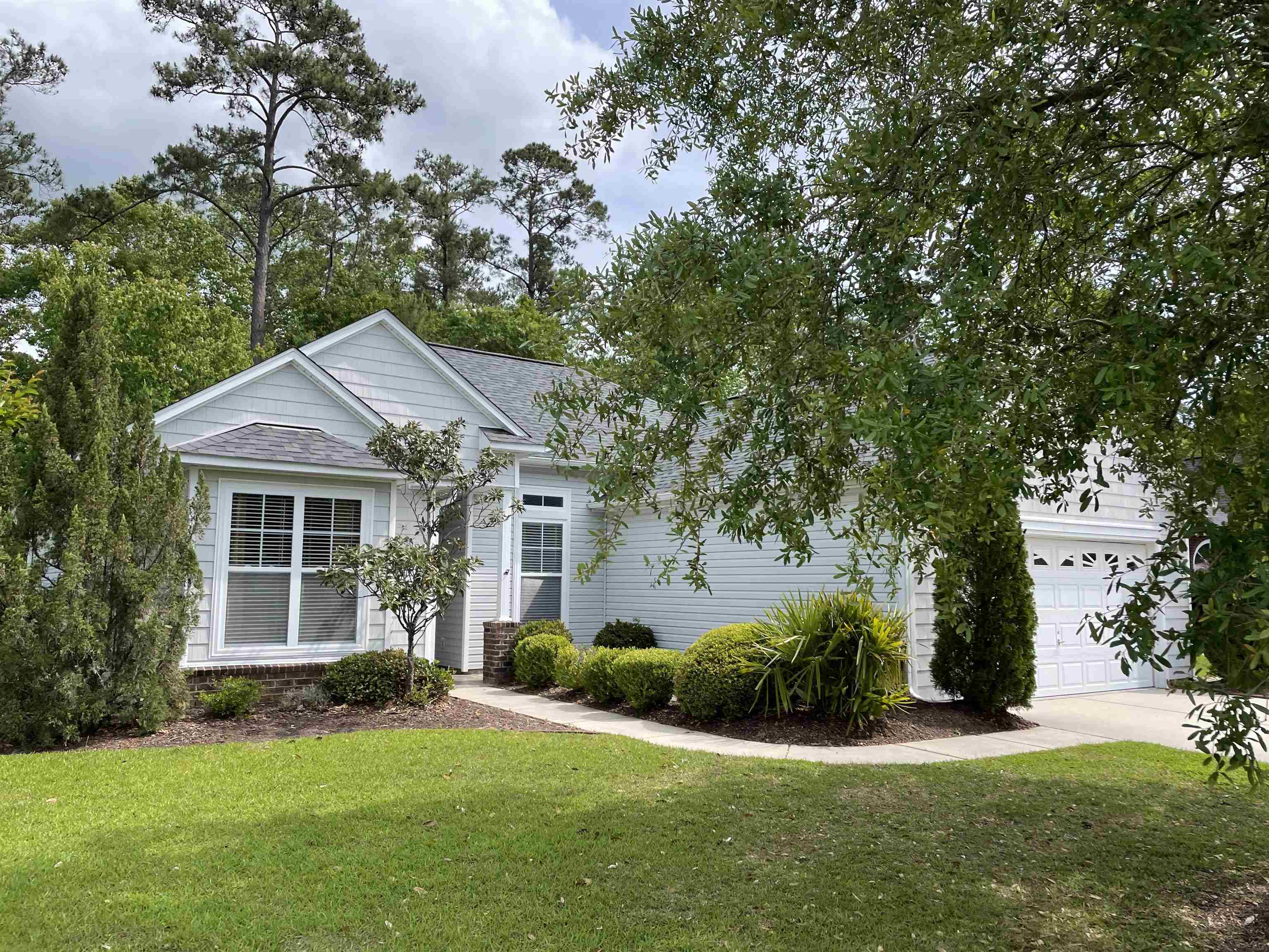 22 Willowbend Dr. Murrells Inlet, SC 29576