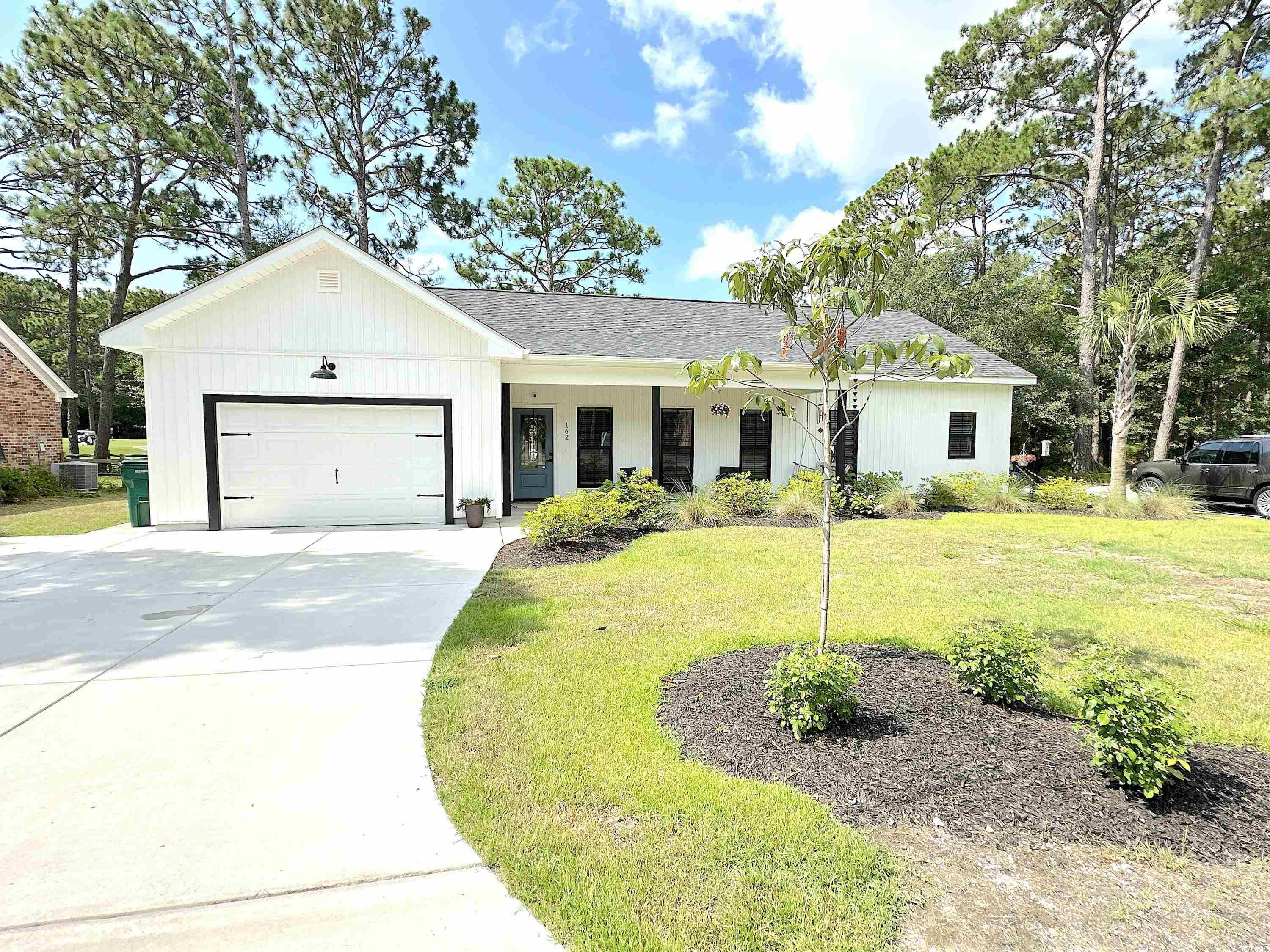 162 Moss Dale Ln. Pawleys Island, SC 29585