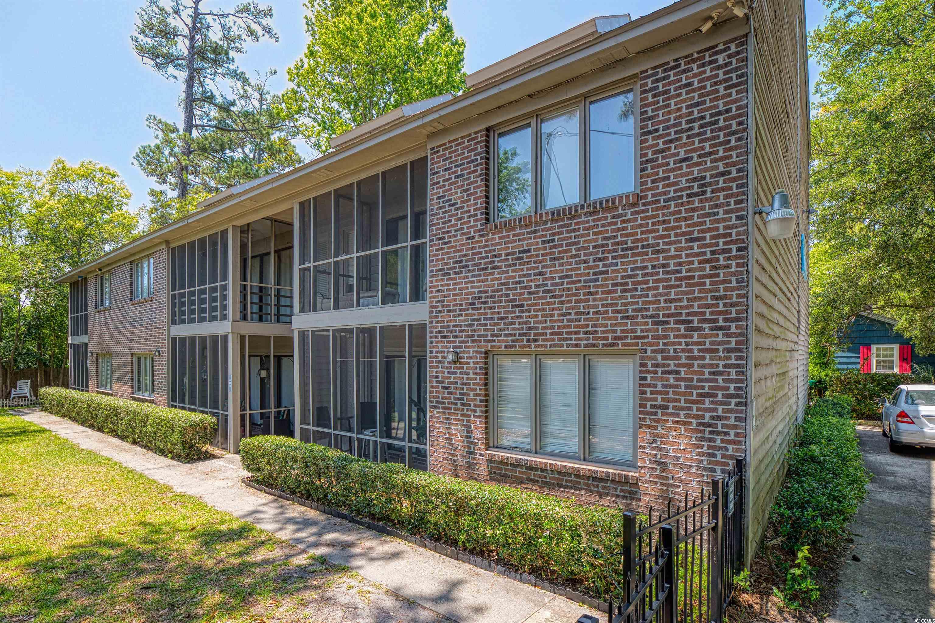 513 38th Ave. N UNIT #203 Myrtle Beach, SC 29577