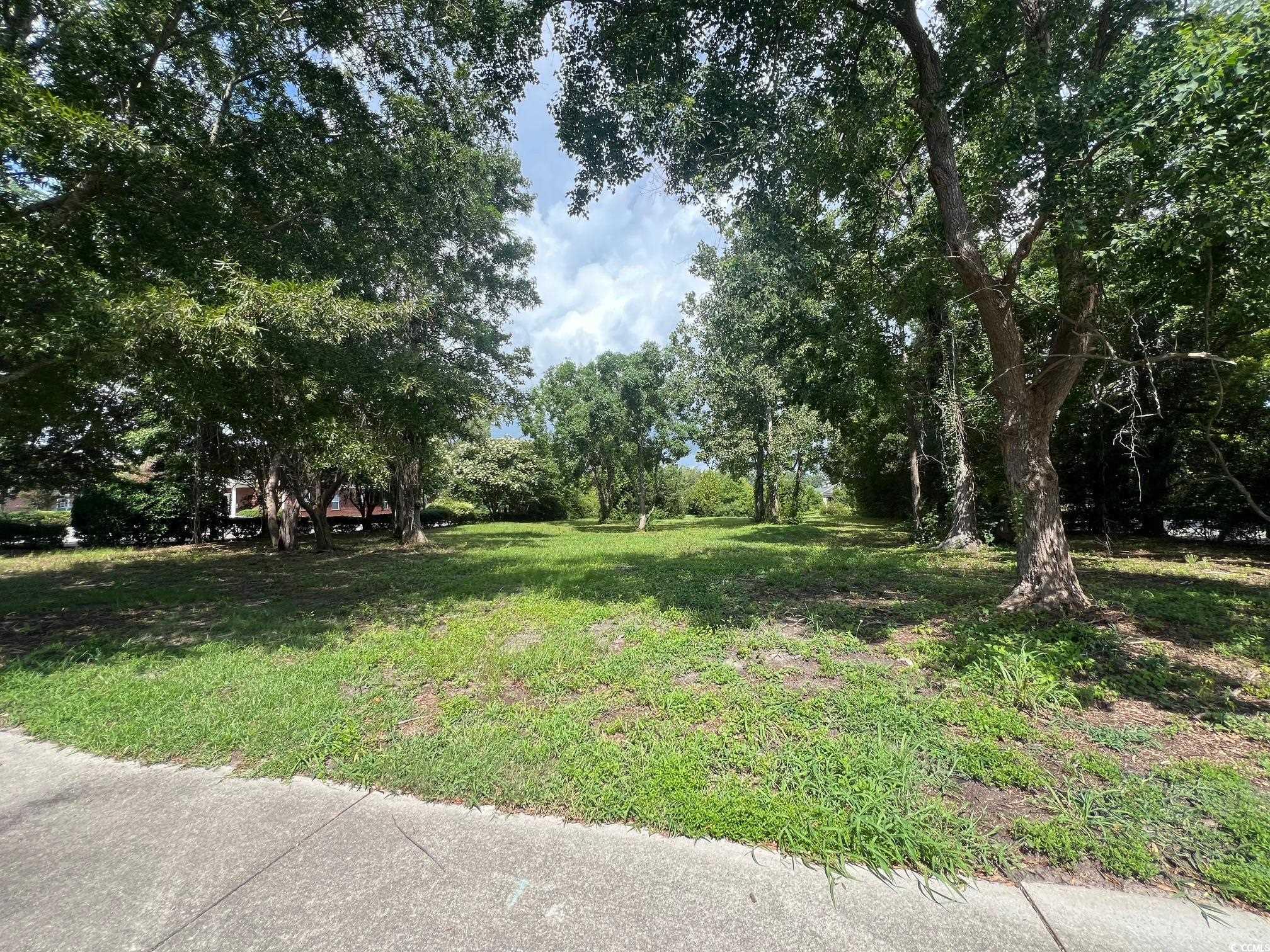 lot 20 London St. Myrtle Beach, SC 29577