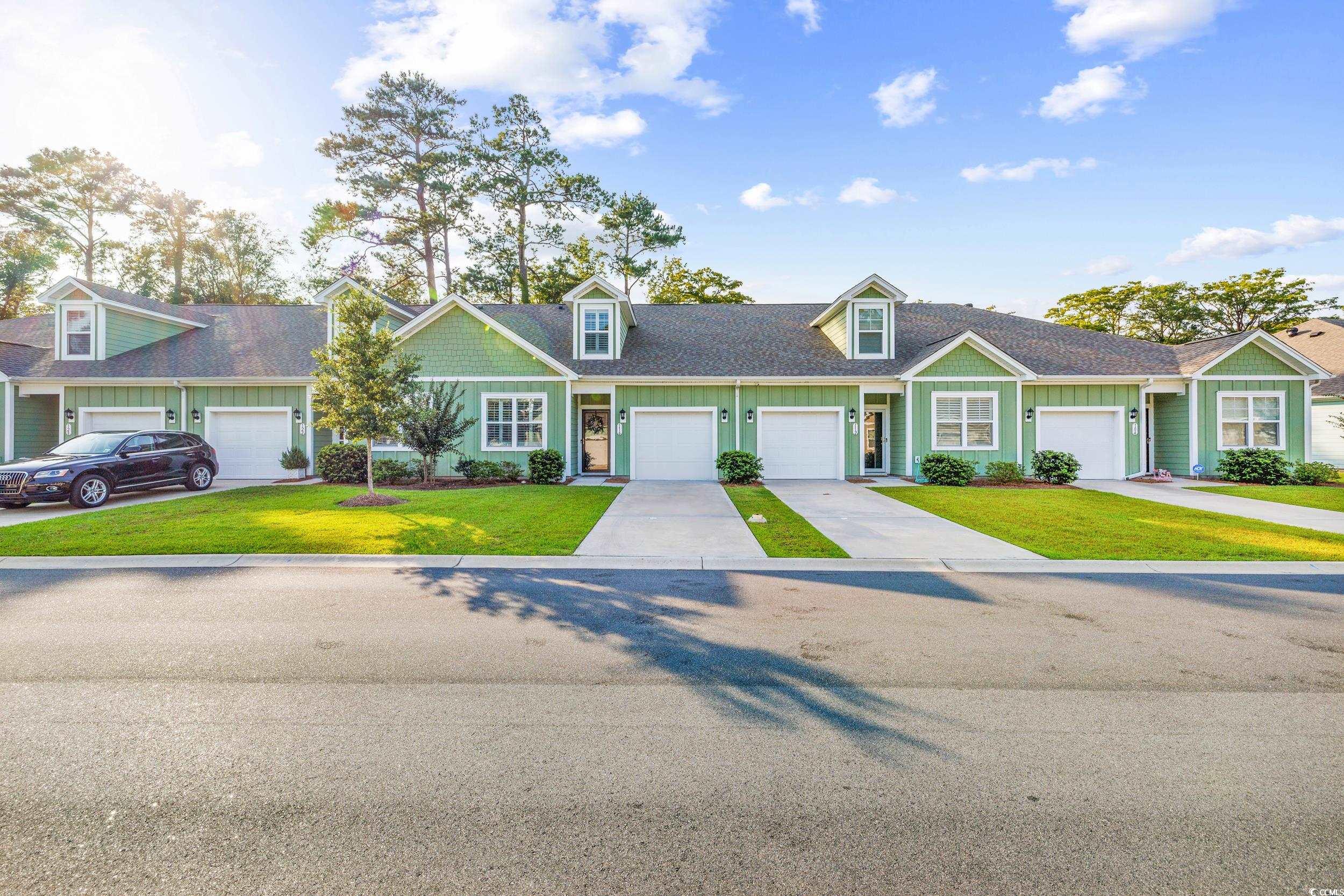 116 Vineyard Place UNIT #14 Pawleys Island, SC 29585