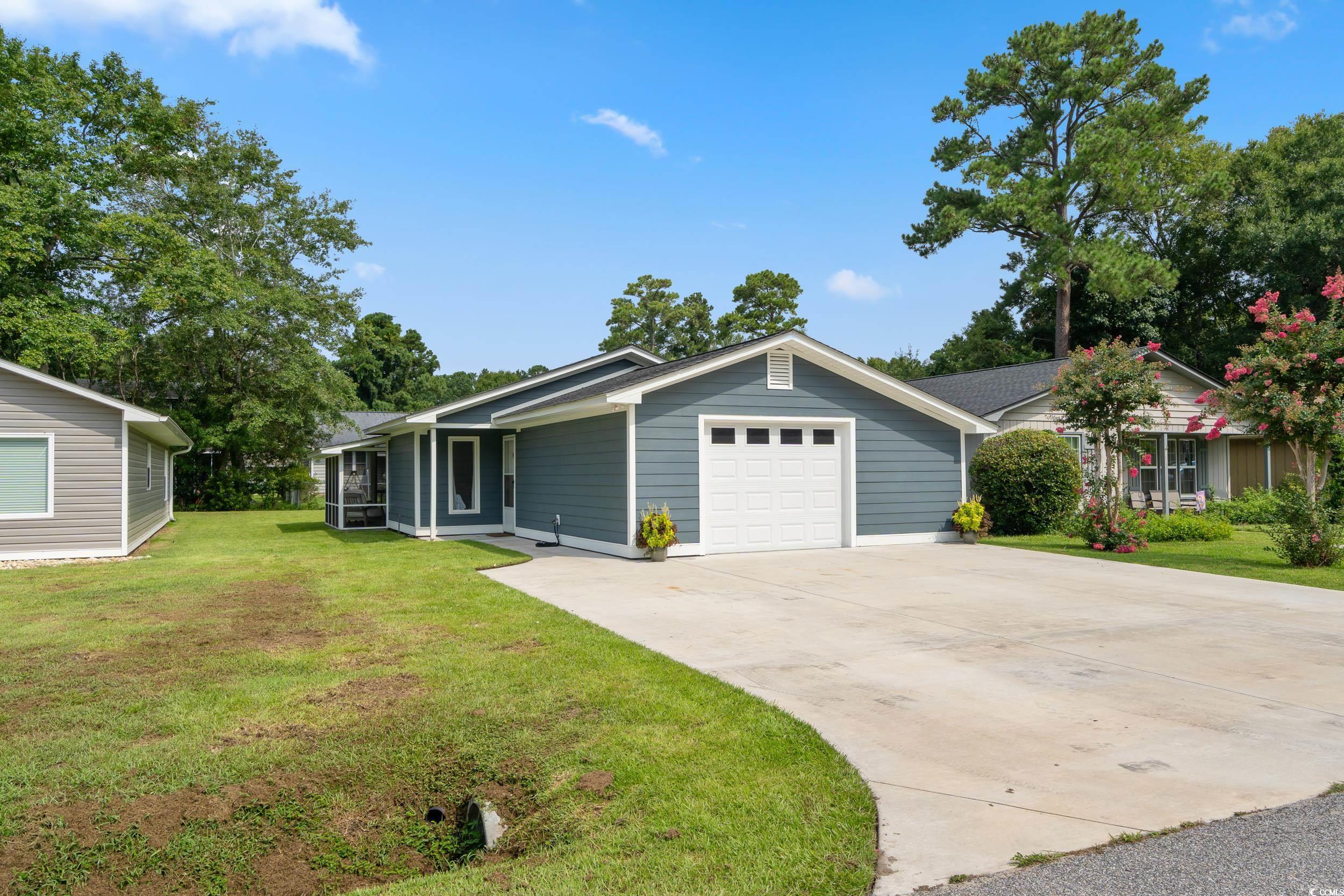 207 Fox Ln. Murrells Inlet, SC 29576