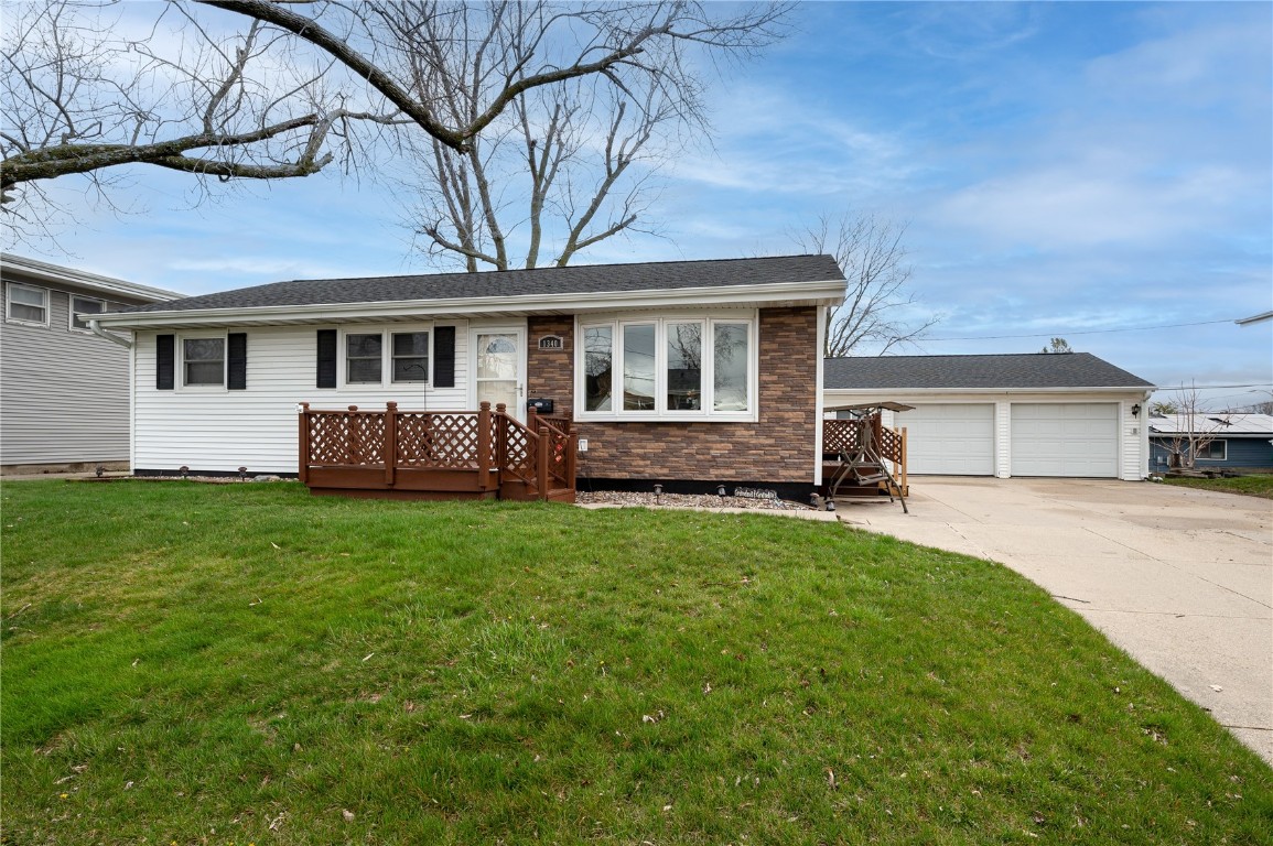 1340 D Ave, Marion, IA 52302