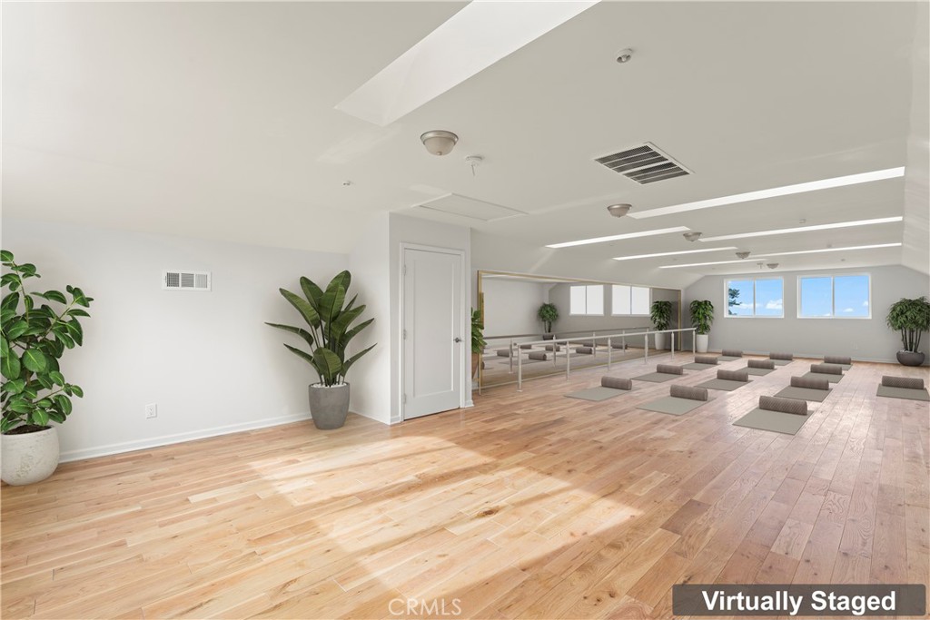 Top floor potential yoga/exercise room
