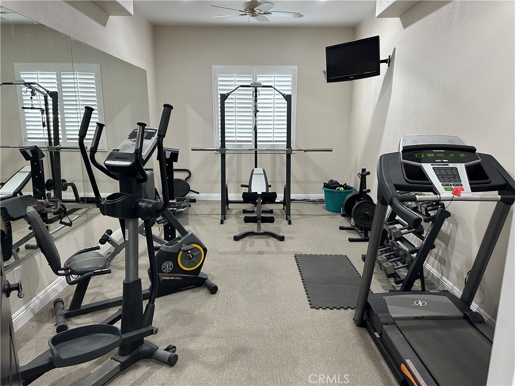 Exercise Room 20X12ft with Oversized Full length mirrors 
