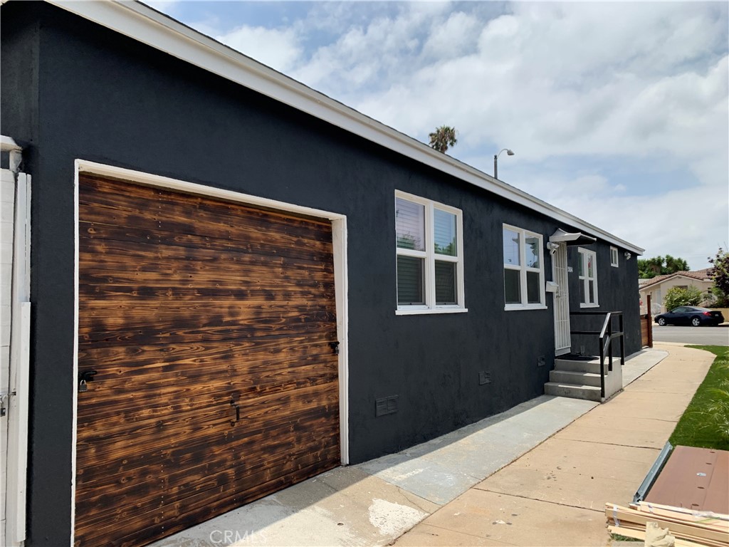 Photo of 2854 S Halm Ave, Los Angeles, CA 90034