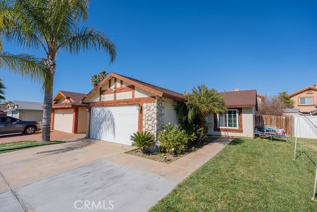 Photo of 672 Clearwater Drive, Perris, CA 92571