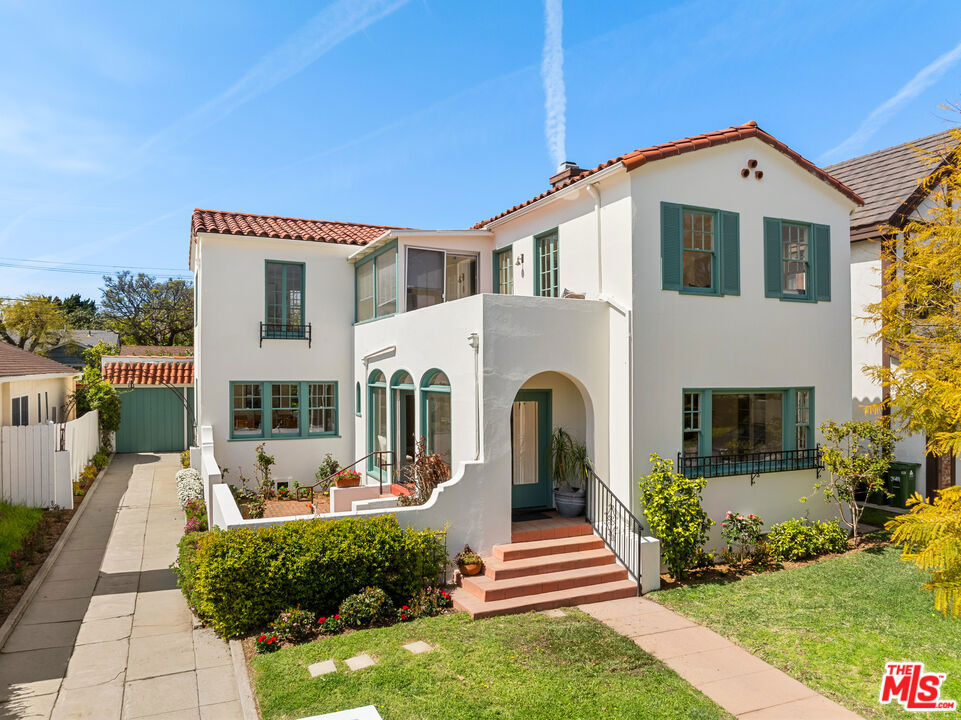 Photo of 335 Beirut Avenue, Pacific Palisades, CA 90272