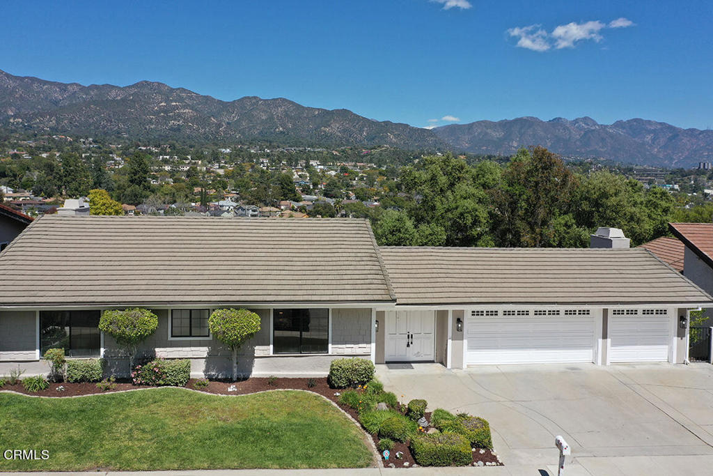 Photo of 3400 Country Club Drive, Glendale, CA 91208