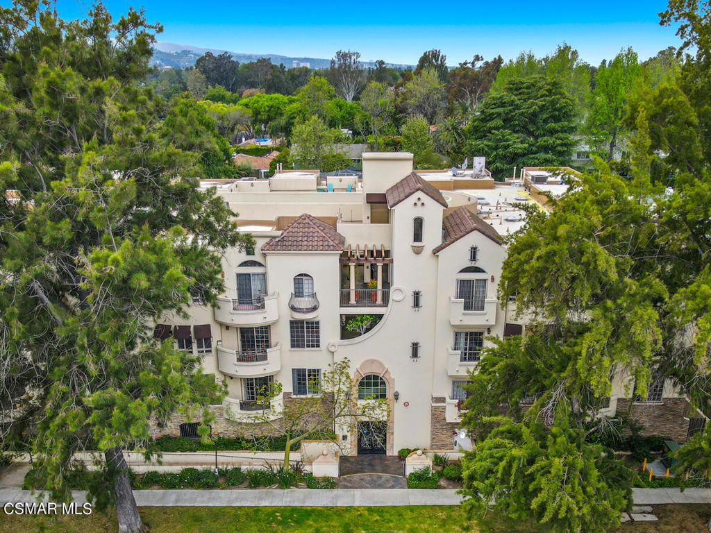 Photo of 4601 Coldwater Canyon Avenue #206, Studio City, CA 91604