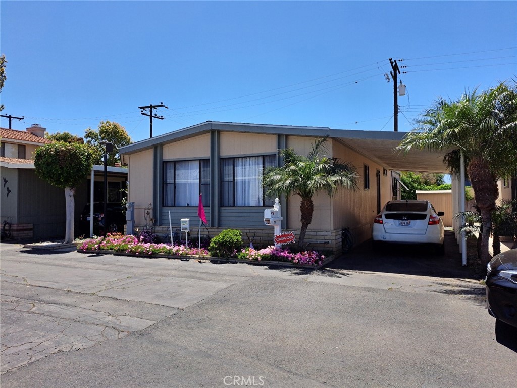 Photo of 352 Magpie Lane, Fountain Valley, CA 92708