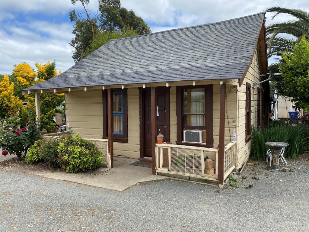 15860 Hill Road A, Morgan Hill, Santa Clara, California, 95037, 2 Bedrooms Bedrooms, ,1 BathroomBathrooms,Residential,For Sale,15860 Hill Road A,ML81963225