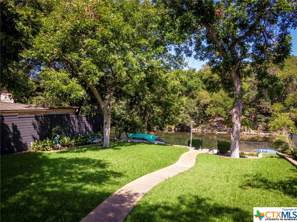 104 Edgewater Terrace, New Braunfels, Texas 78130, 3 Bedrooms Bedrooms, 7 Rooms Rooms,3 Bathrooms Bathrooms,Residential,For Sale,Edgewater,481806