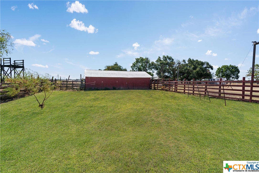323 County Road 450, Thorndale, Texas image 19