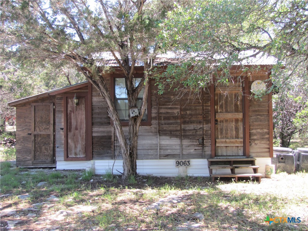 Photo of 9063 Fawn Creek Drive, Spring Branch, TX 78070